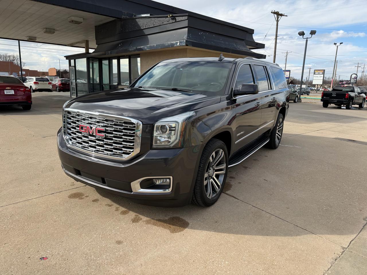 GMC Yukon XL Denali 4WD 2018