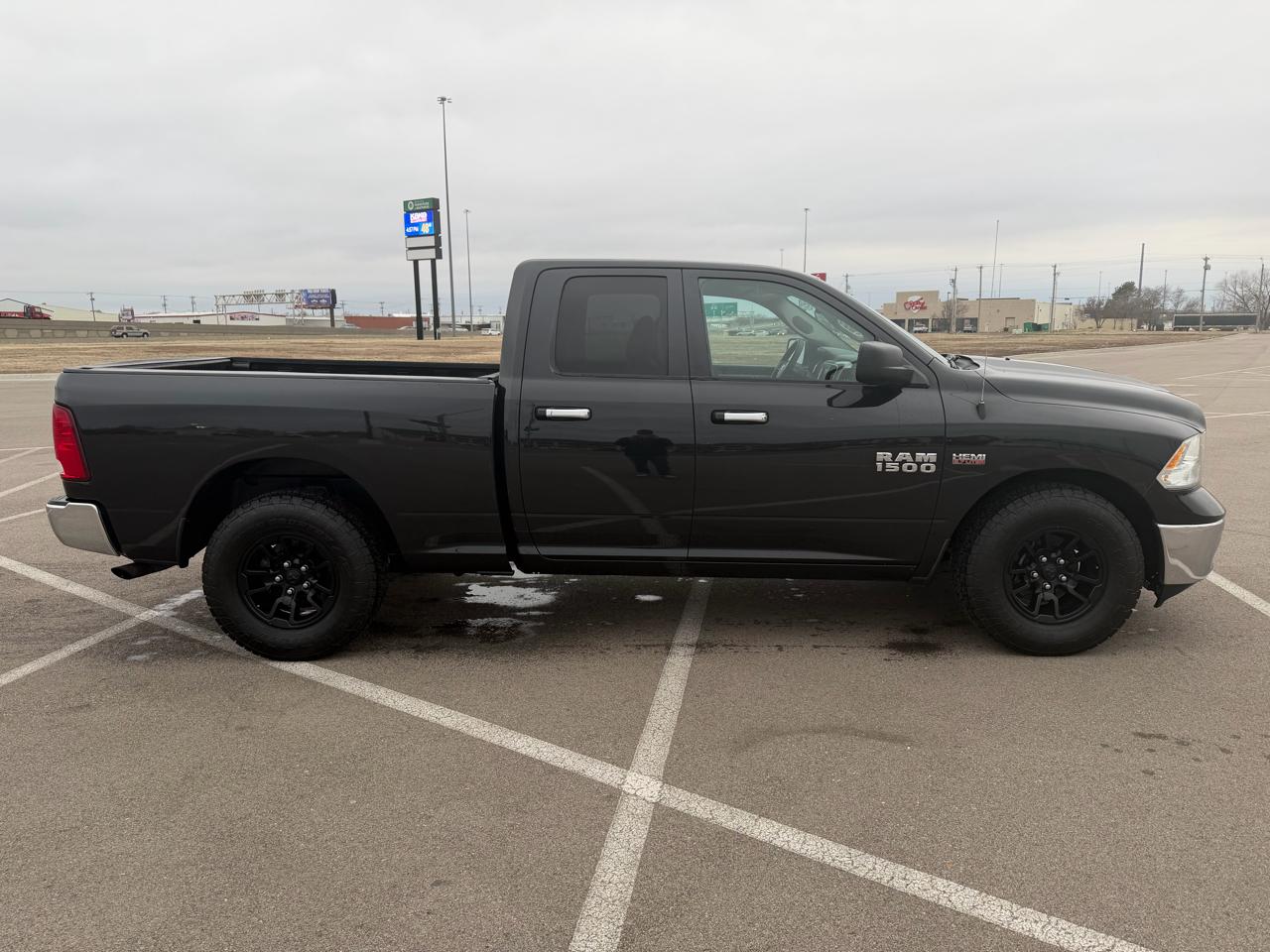 RAM 1500 SLT Quad Cab 2016