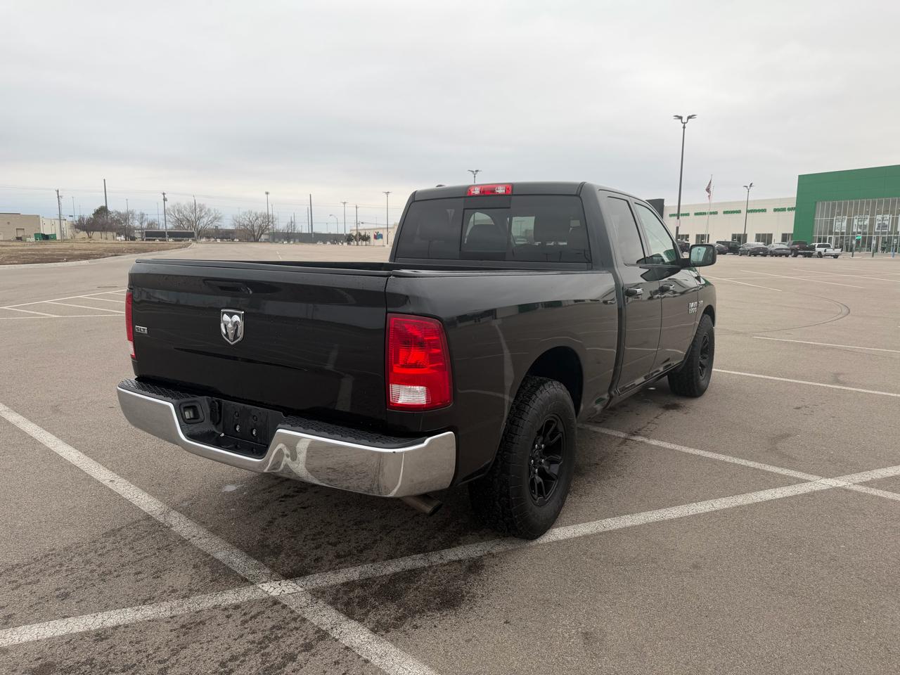 RAM 1500 SLT Quad Cab 2016