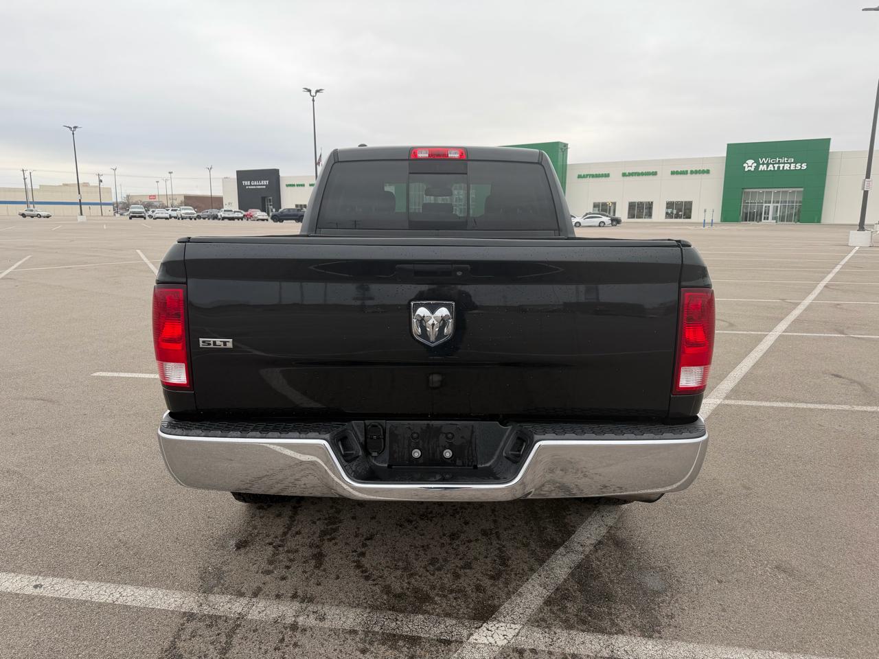 RAM 1500 SLT Quad Cab 2016