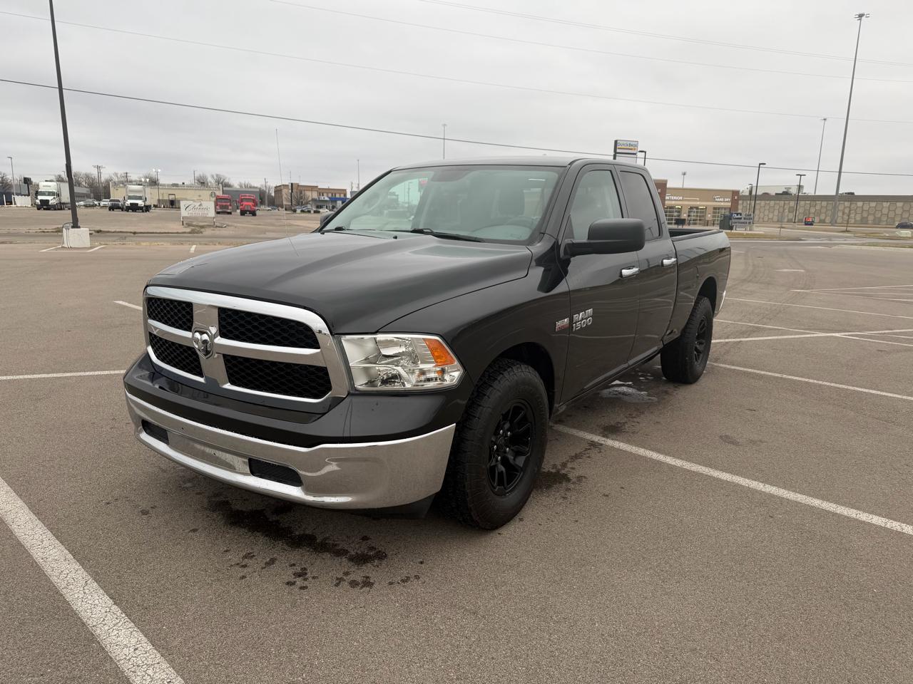 RAM 1500 SLT Quad Cab 2016