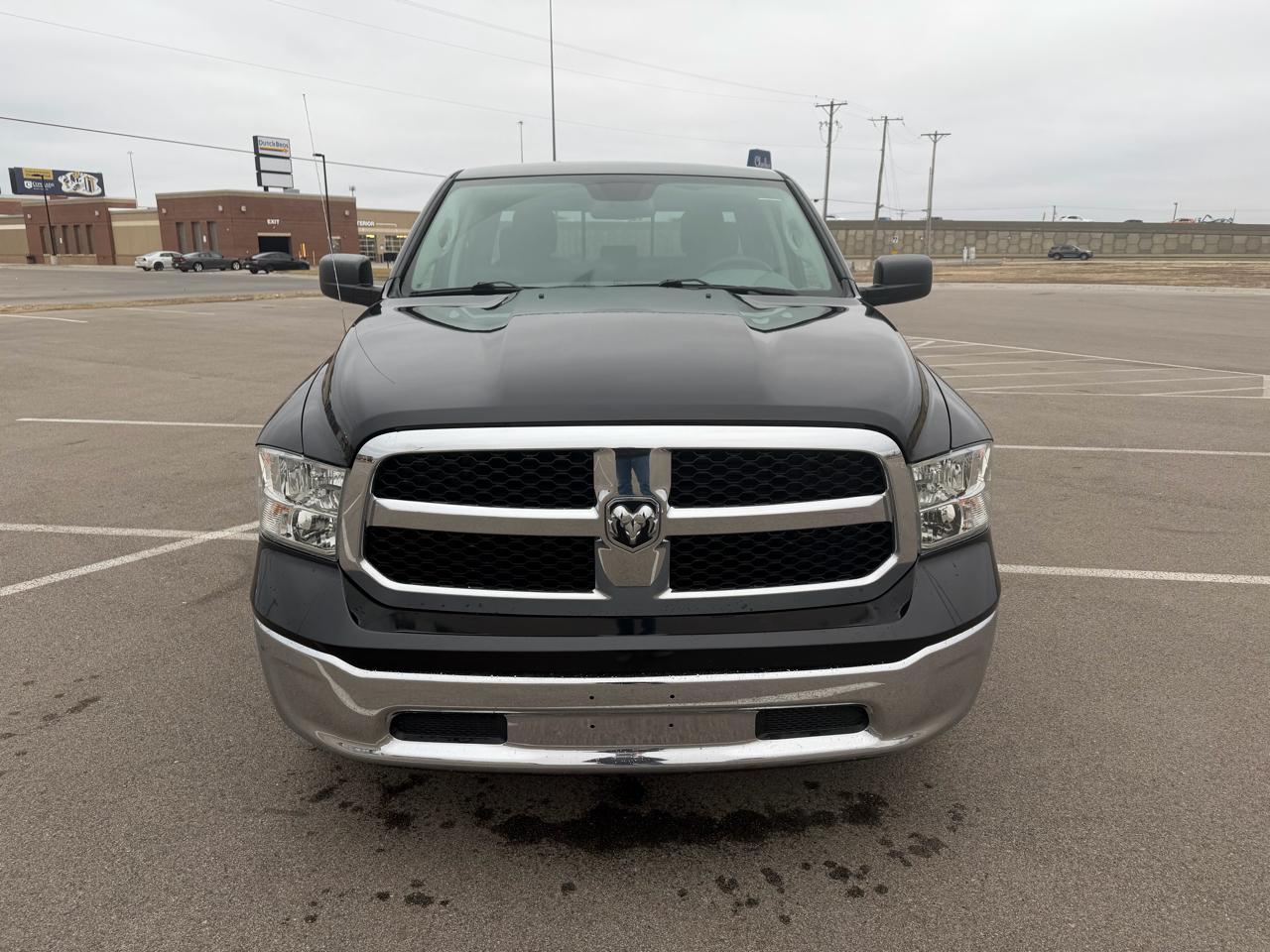 RAM 1500 SLT Quad Cab 2016