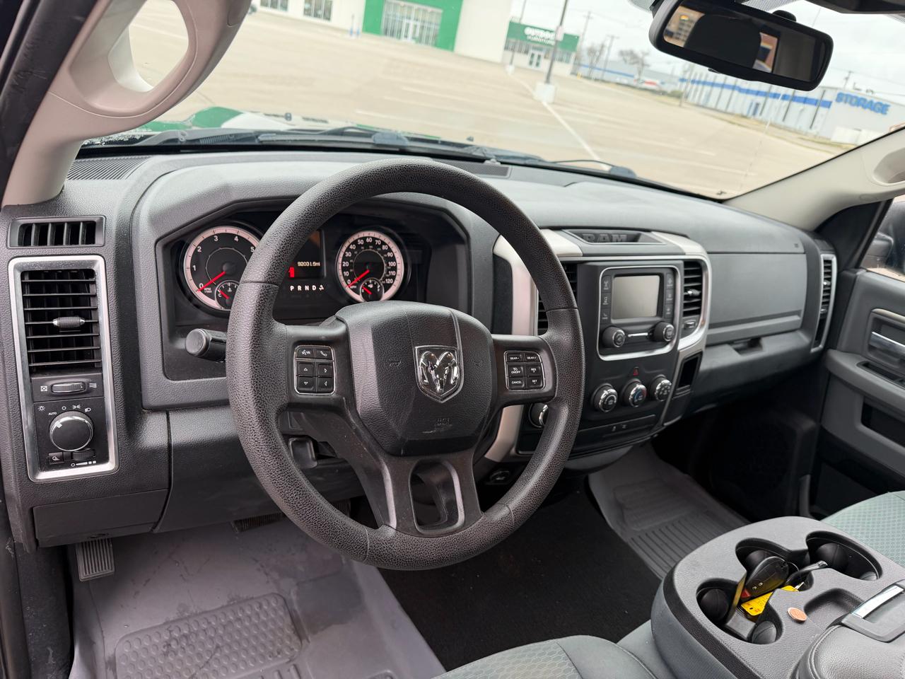 RAM 1500 SLT Quad Cab 2016