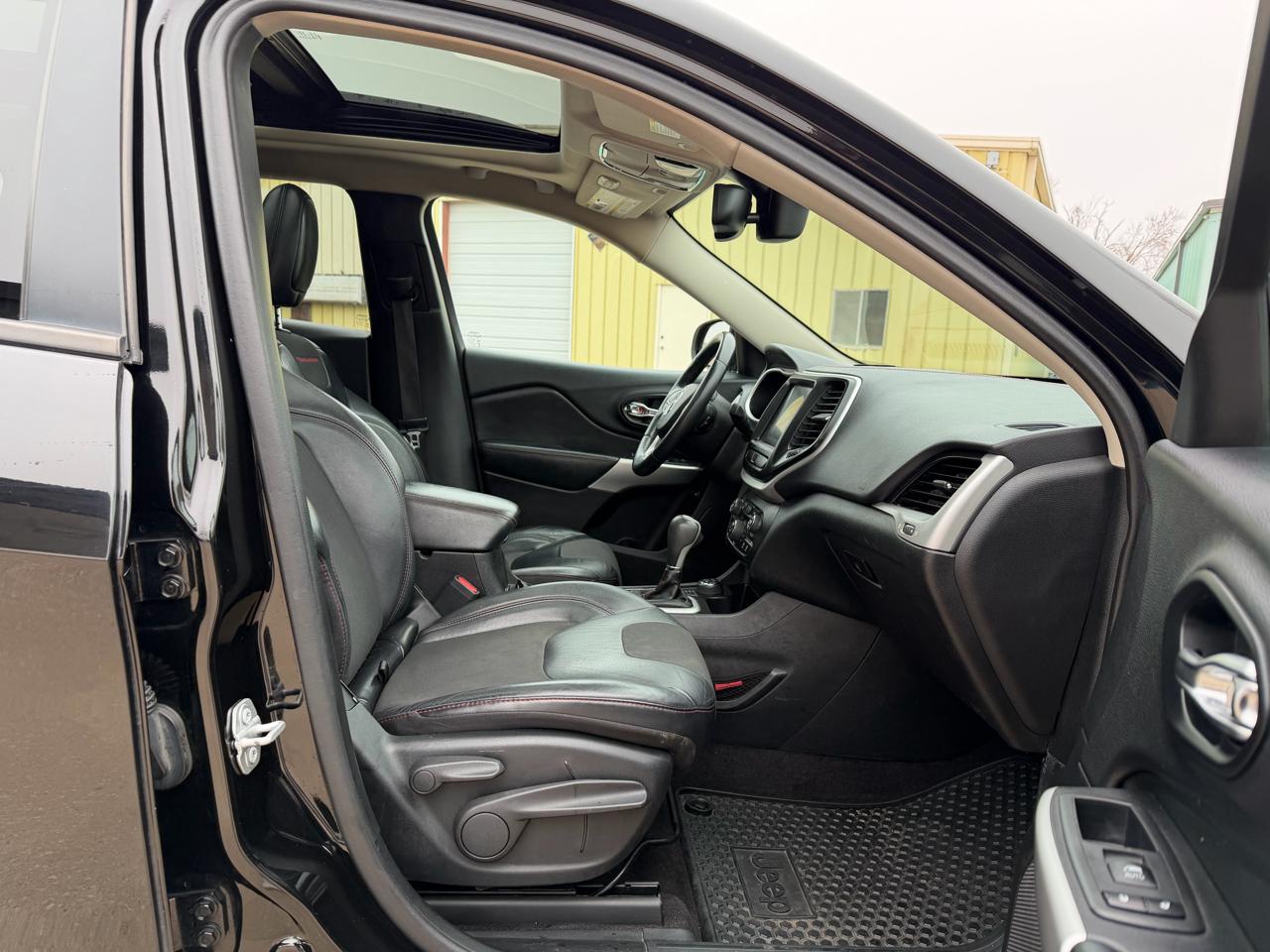 Jeep Cherokee Trailhawk 4WD 2017