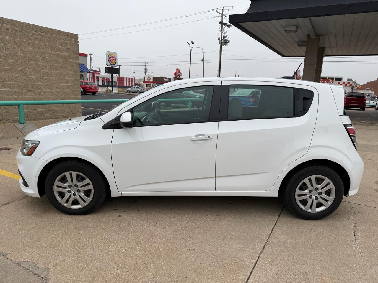 Chevrolet Sonic LT 4D Hatchback 2019