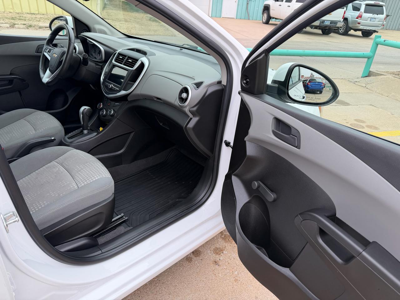 Chevrolet Sonic LT 4D Hatchback 2019