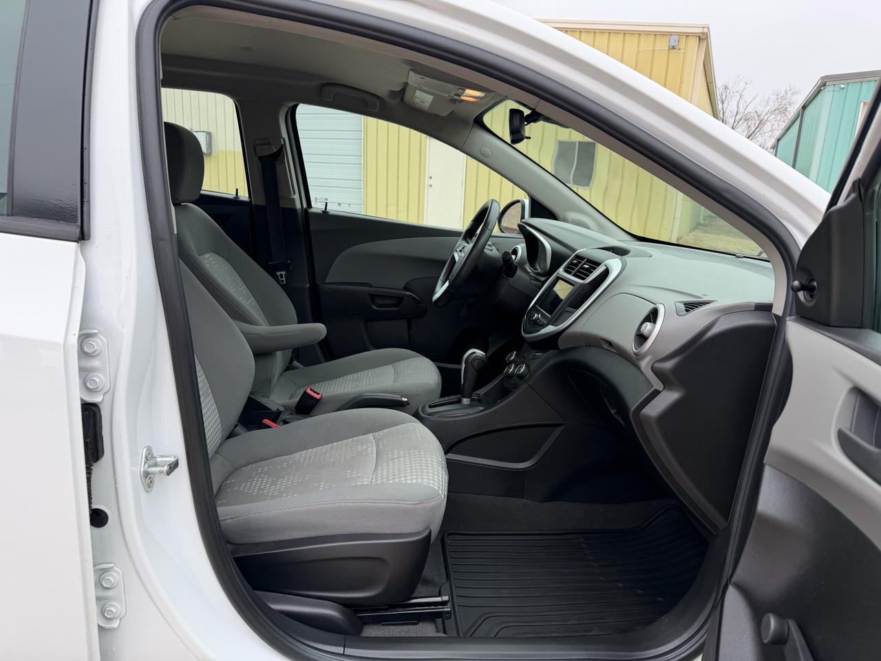 Chevrolet Sonic LT 4D Hatchback 2019