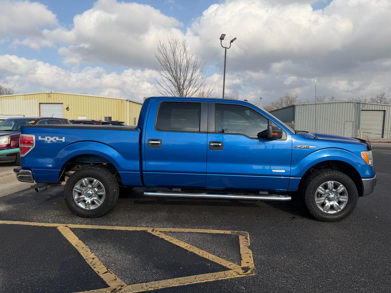 Ford F-150 XLT SuperCrew 4WD 2011