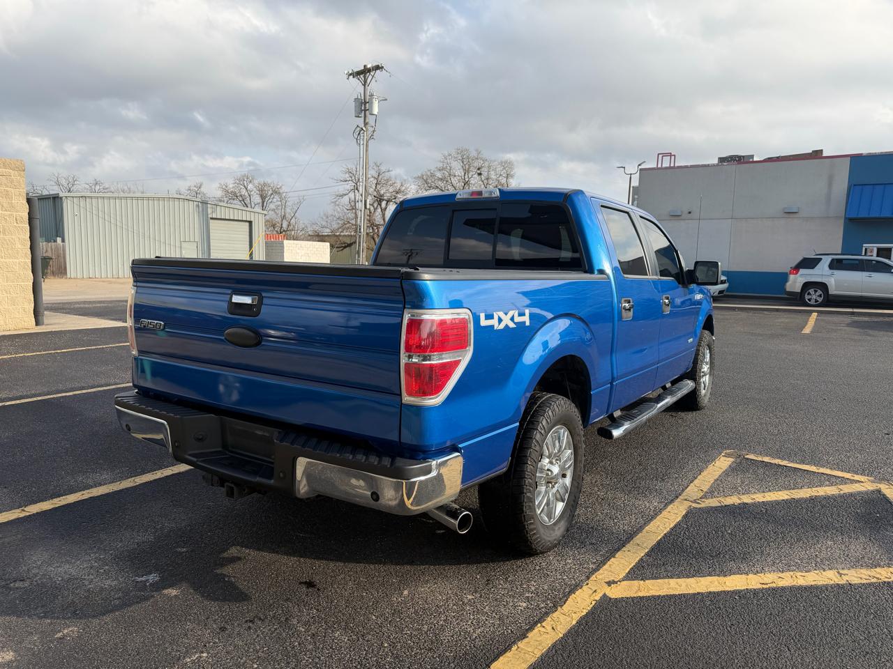 Ford F-150 XLT SuperCrew 4WD 2011