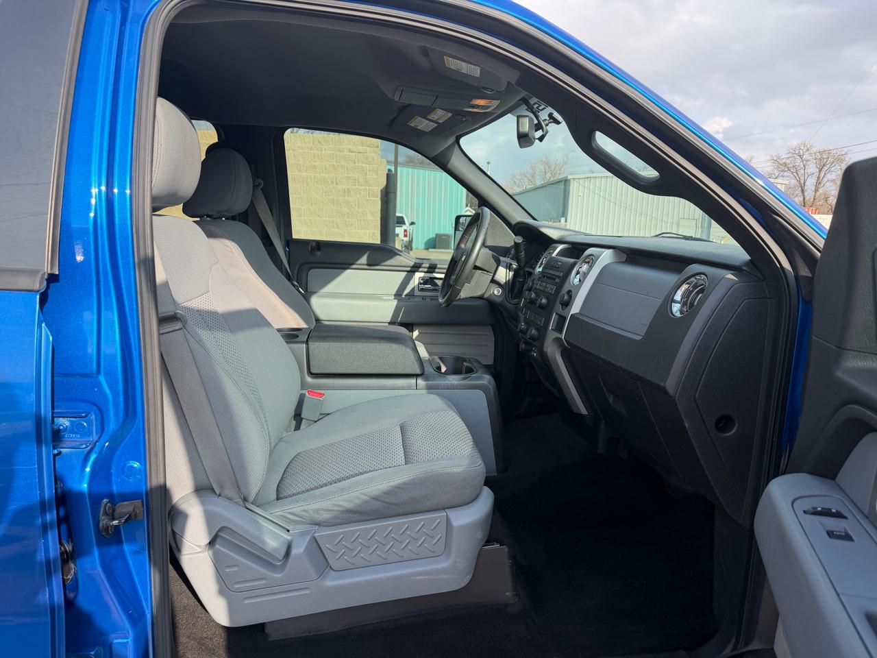 Ford F-150 XLT SuperCrew 4WD 2011