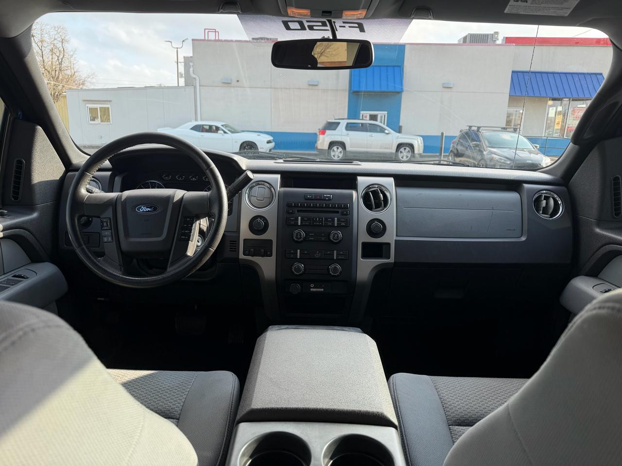 Ford F-150 XLT SuperCrew 4WD 2011