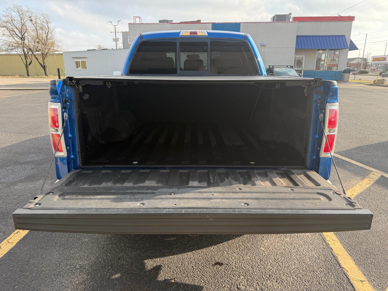 Ford F-150 XLT SuperCrew 4WD 2011