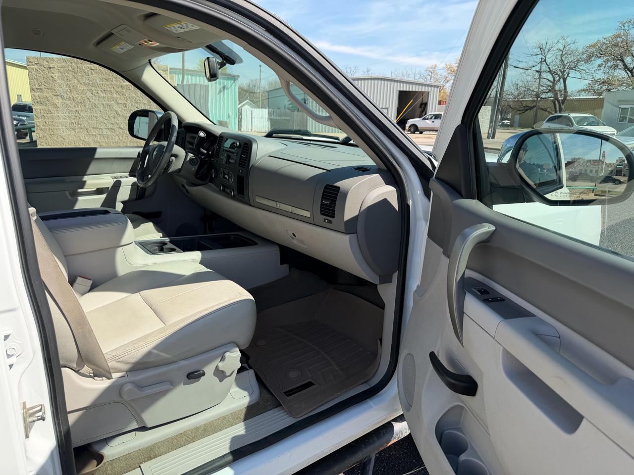 Chevrolet Silverado 1500 LT Crew Cab 4WD 2012