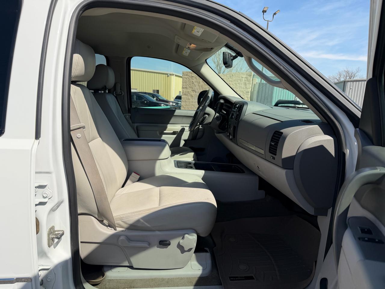 Chevrolet Silverado 1500 LT Crew Cab 4WD 2012