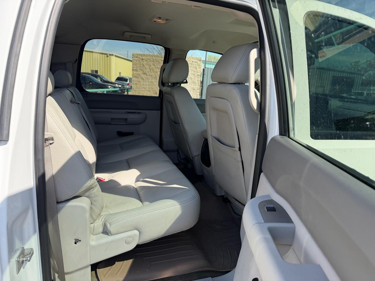 Chevrolet Silverado 1500 LT Crew Cab 4WD 2012