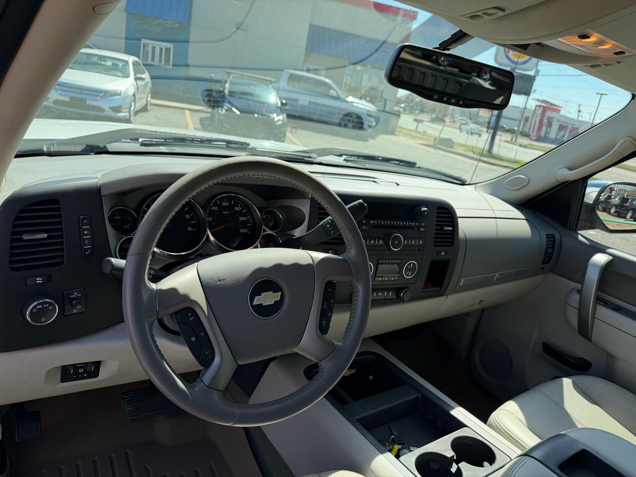 Chevrolet Silverado 1500 LT Crew Cab 4WD 2012