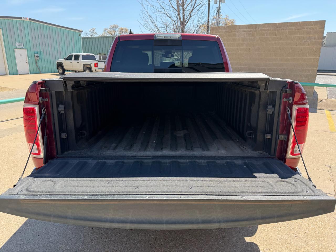 RAM 1500 Longhorn Crew Cab SWB 4WD 2015