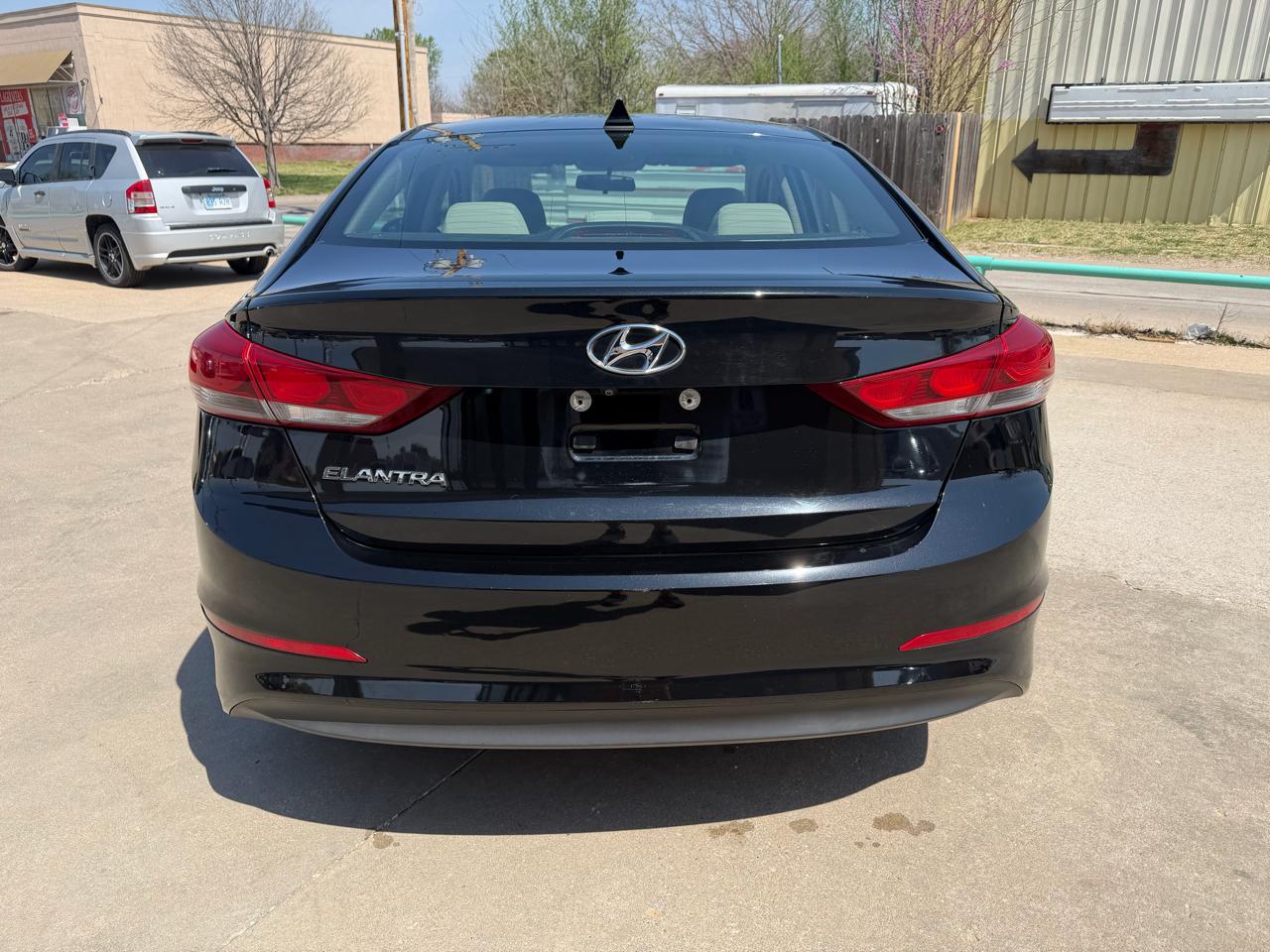 Hyundai Elantra SE 4D Sedan 2017