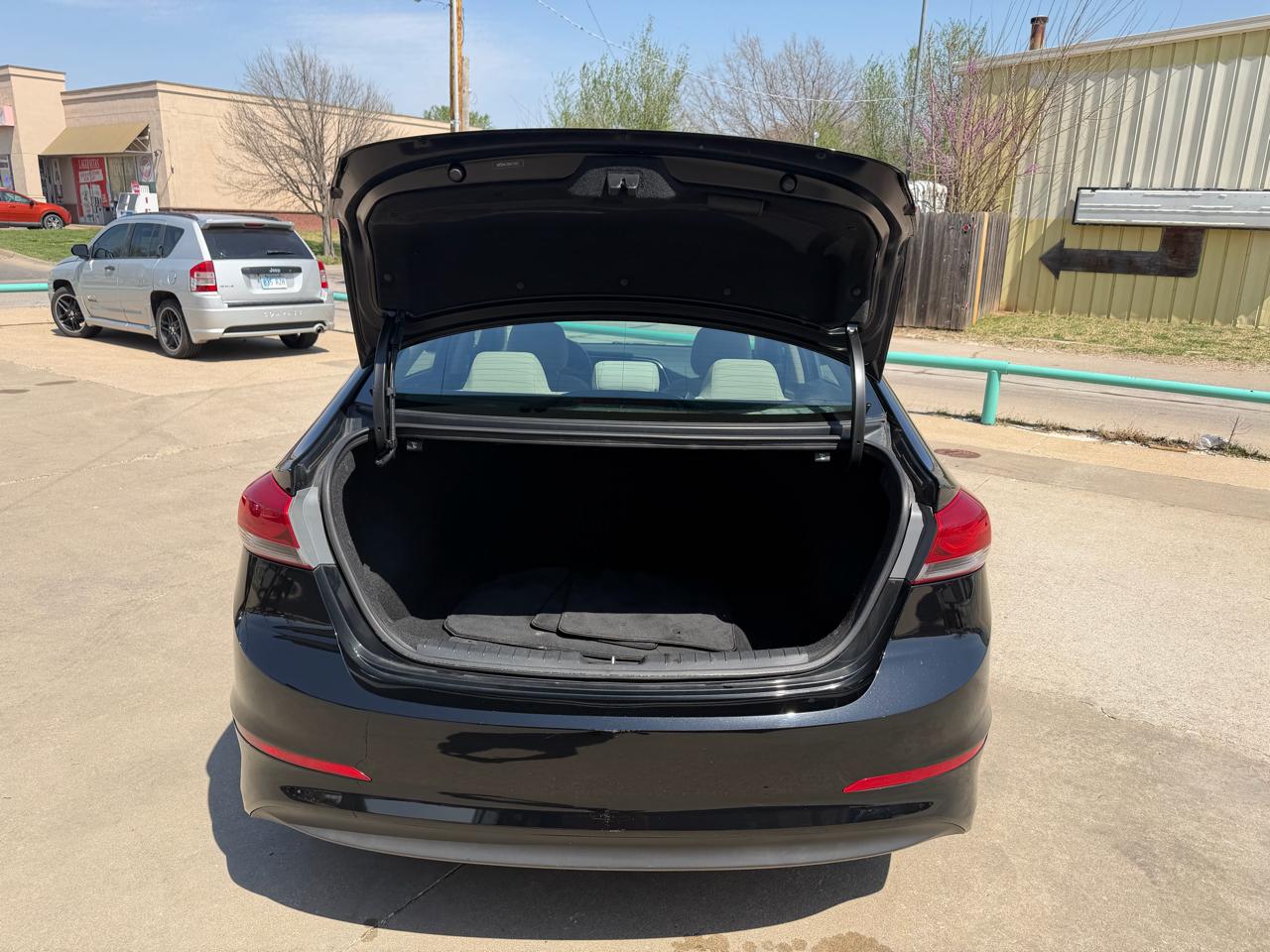 Hyundai Elantra SE 4D Sedan 2017