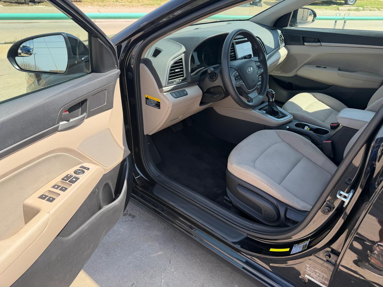 Hyundai Elantra SE 4D Sedan 2017