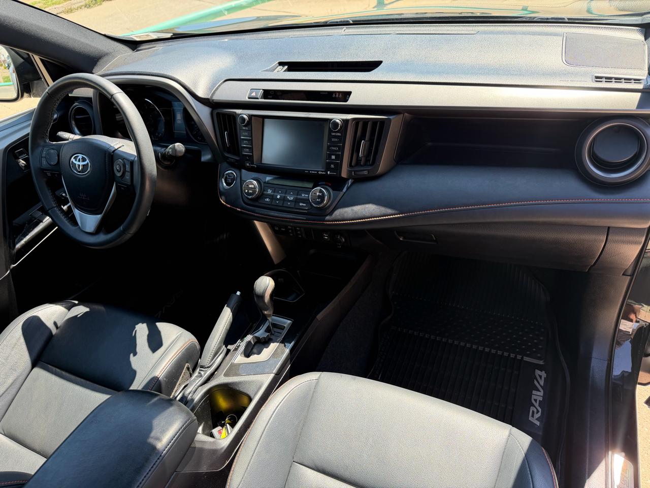 Toyota RAV4 SE 4D SUV AWD 2017