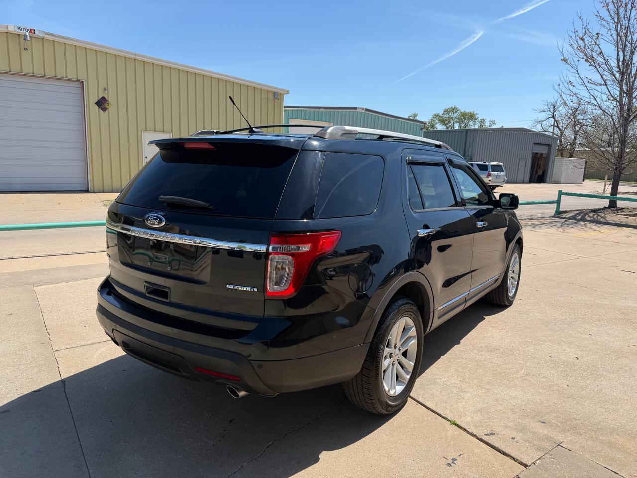 Ford Explorer XLT FWD 2014