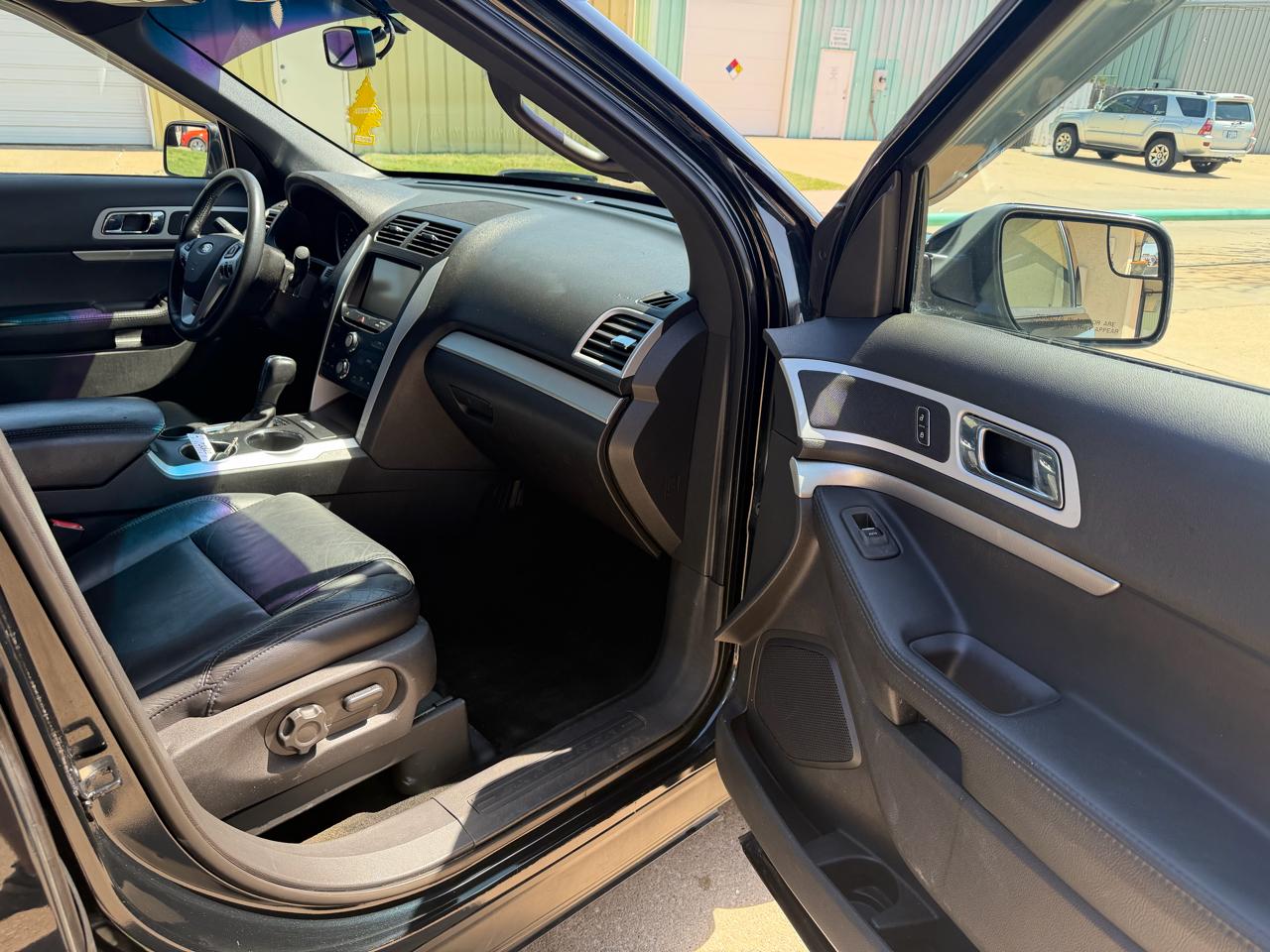 Ford Explorer XLT FWD 2014