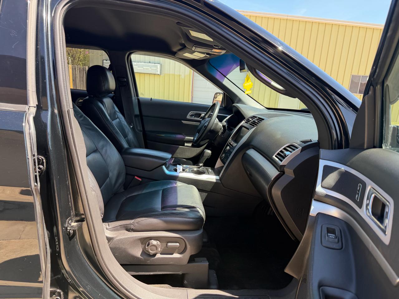 Ford Explorer XLT FWD 2014