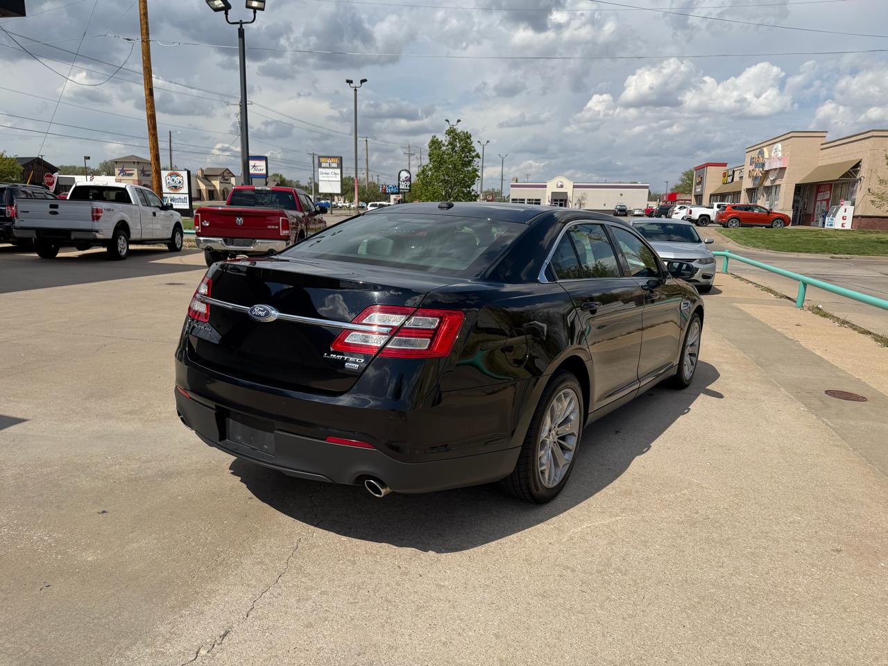 Ford Taurus Limited AWD 2018