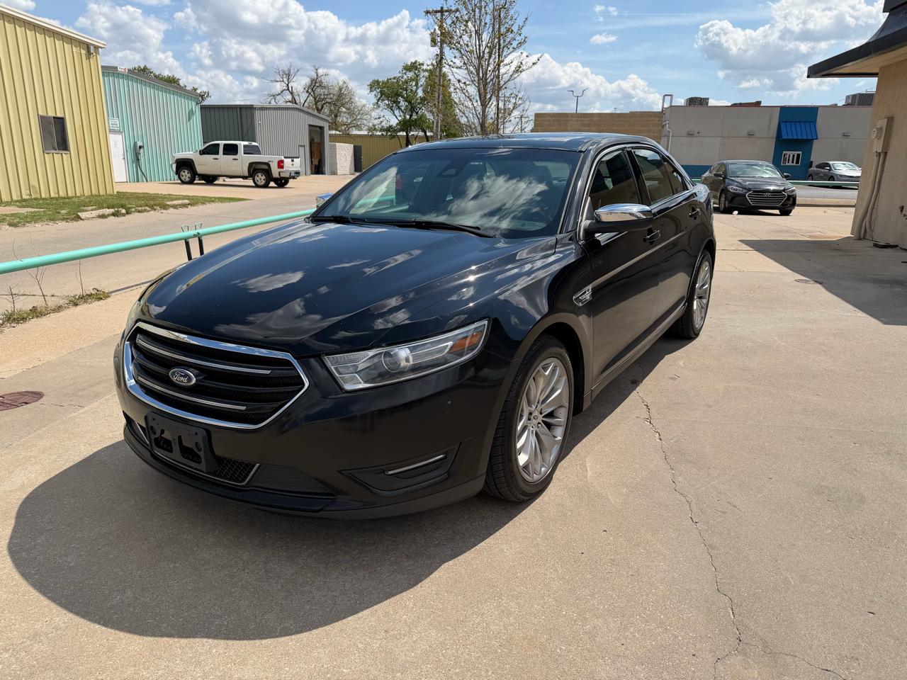 Ford Taurus Limited AWD 2018