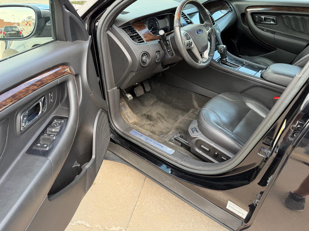 Ford Taurus Limited AWD 2018