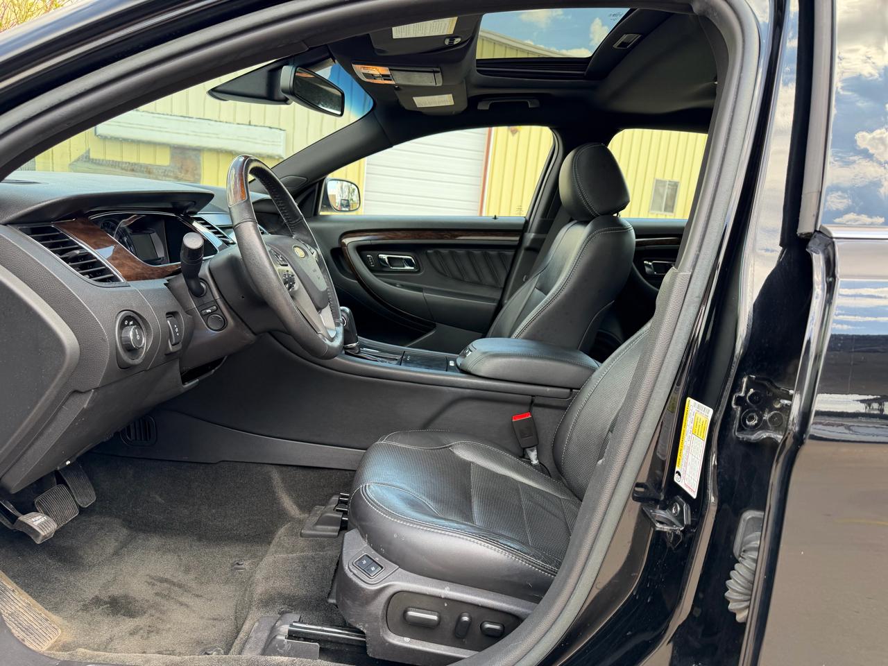 Ford Taurus Limited AWD 2018