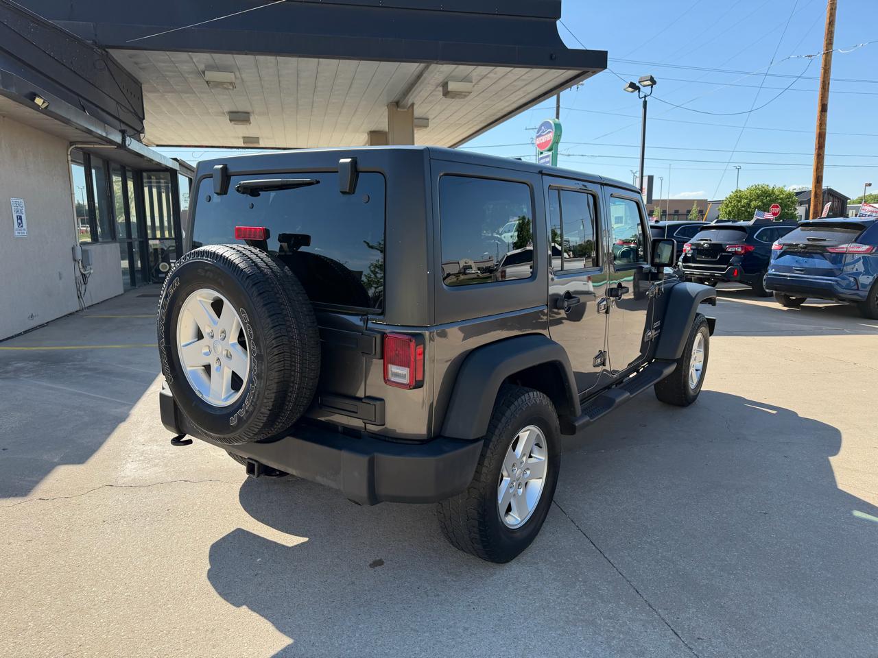 Jeep Wrangler Unlimited Sport 4WD 2016