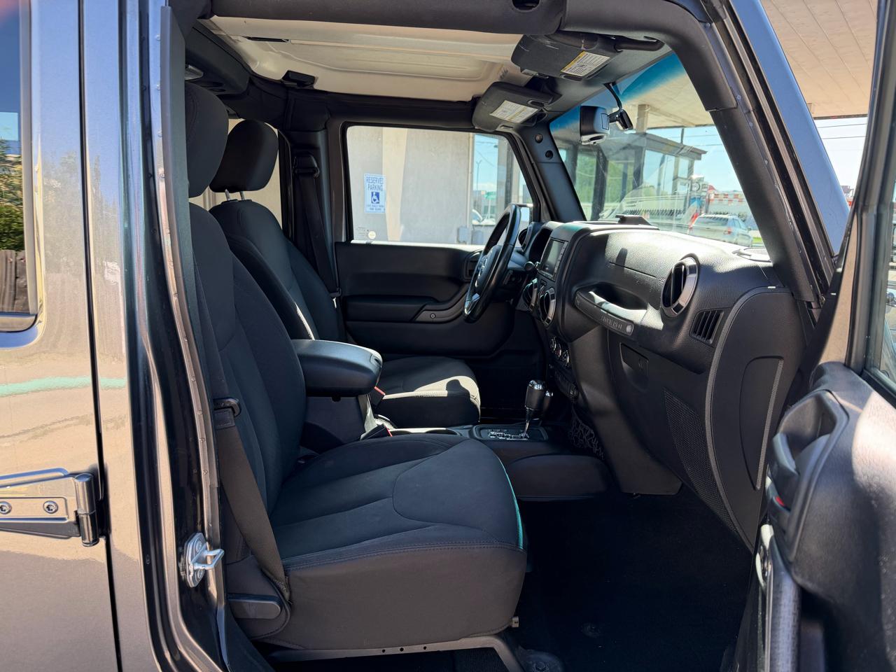 Jeep Wrangler Unlimited Sport 4WD 2016