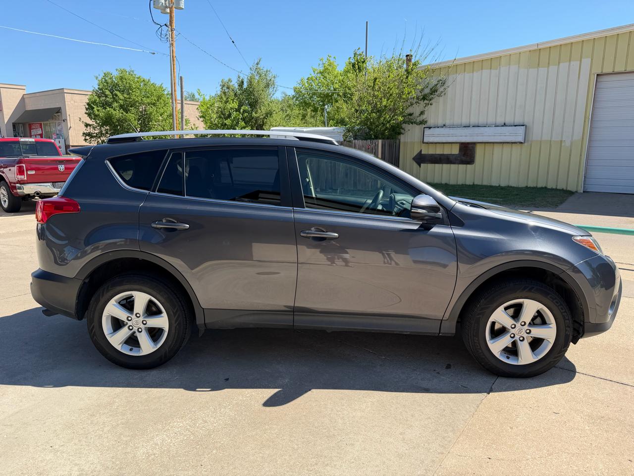 Toyota RAV4 XLE AWD 2014
