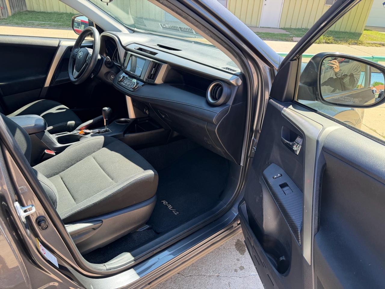 Toyota RAV4 XLE AWD 2014