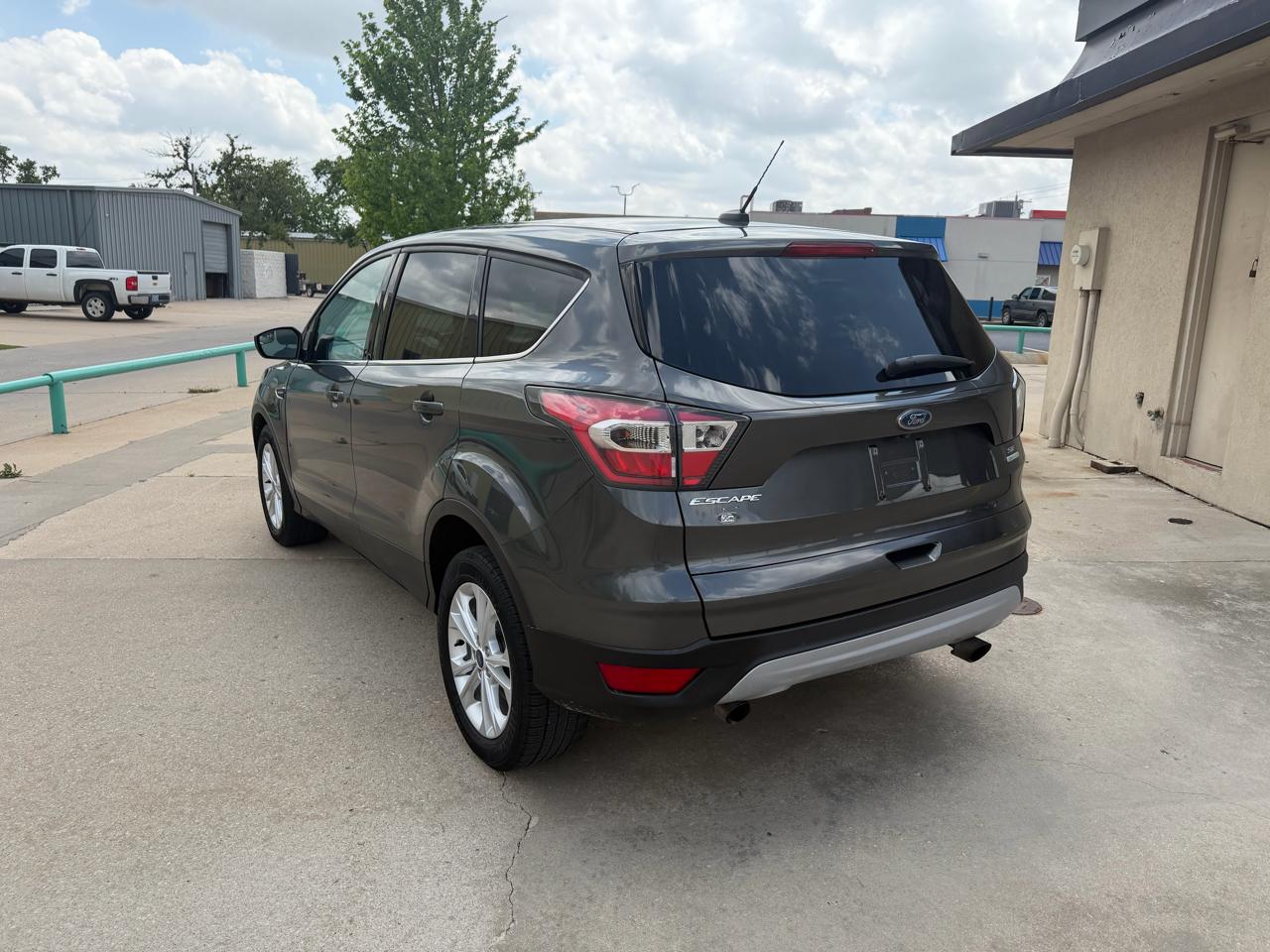 Ford Escape SE FWD 2017