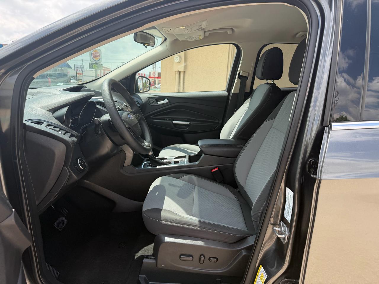 Ford Escape SE FWD 2017