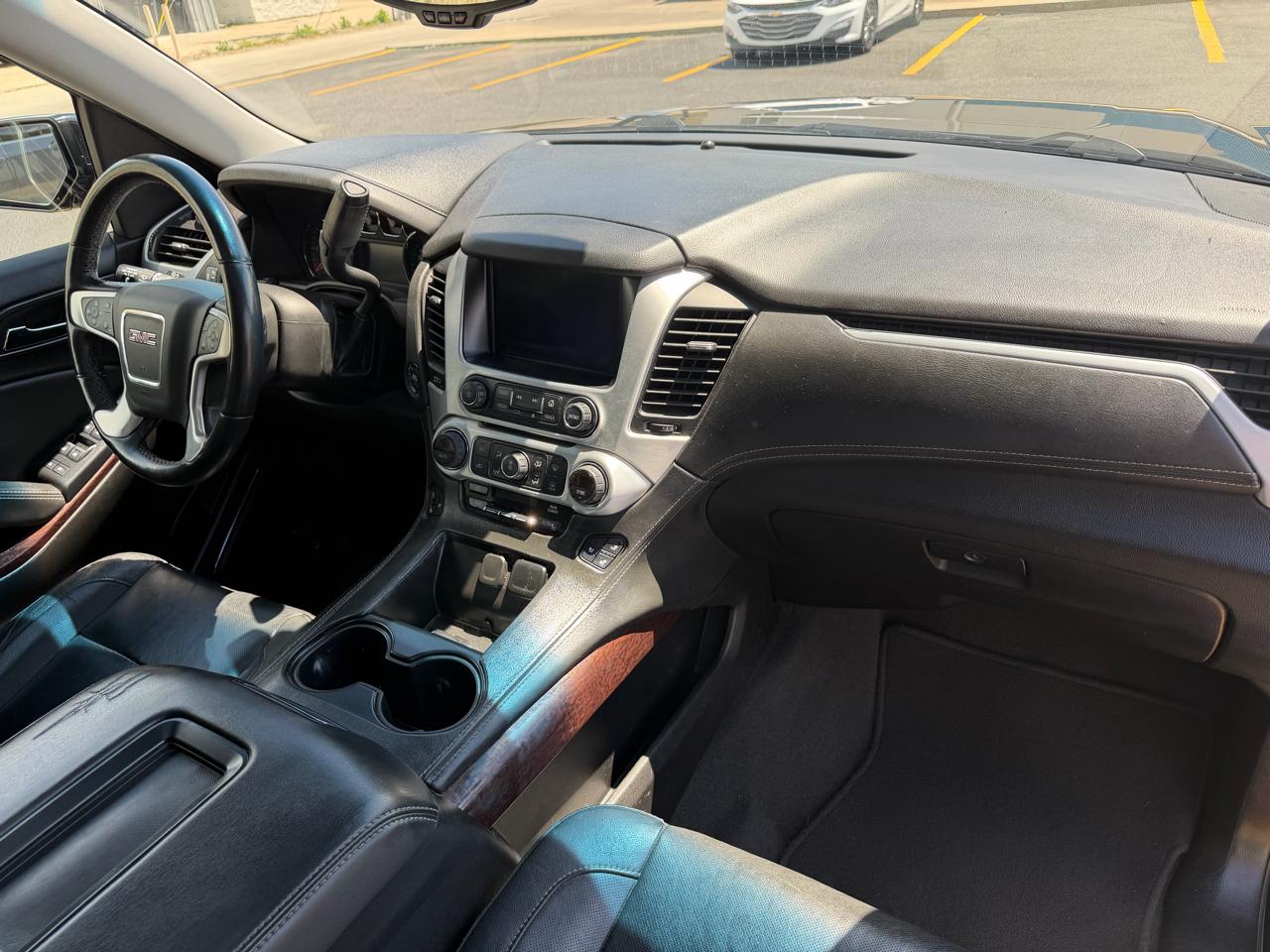 GMC Yukon SLT 4WD 2020