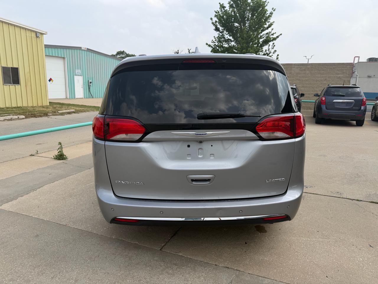 Chrysler Pacifica Limited 2020