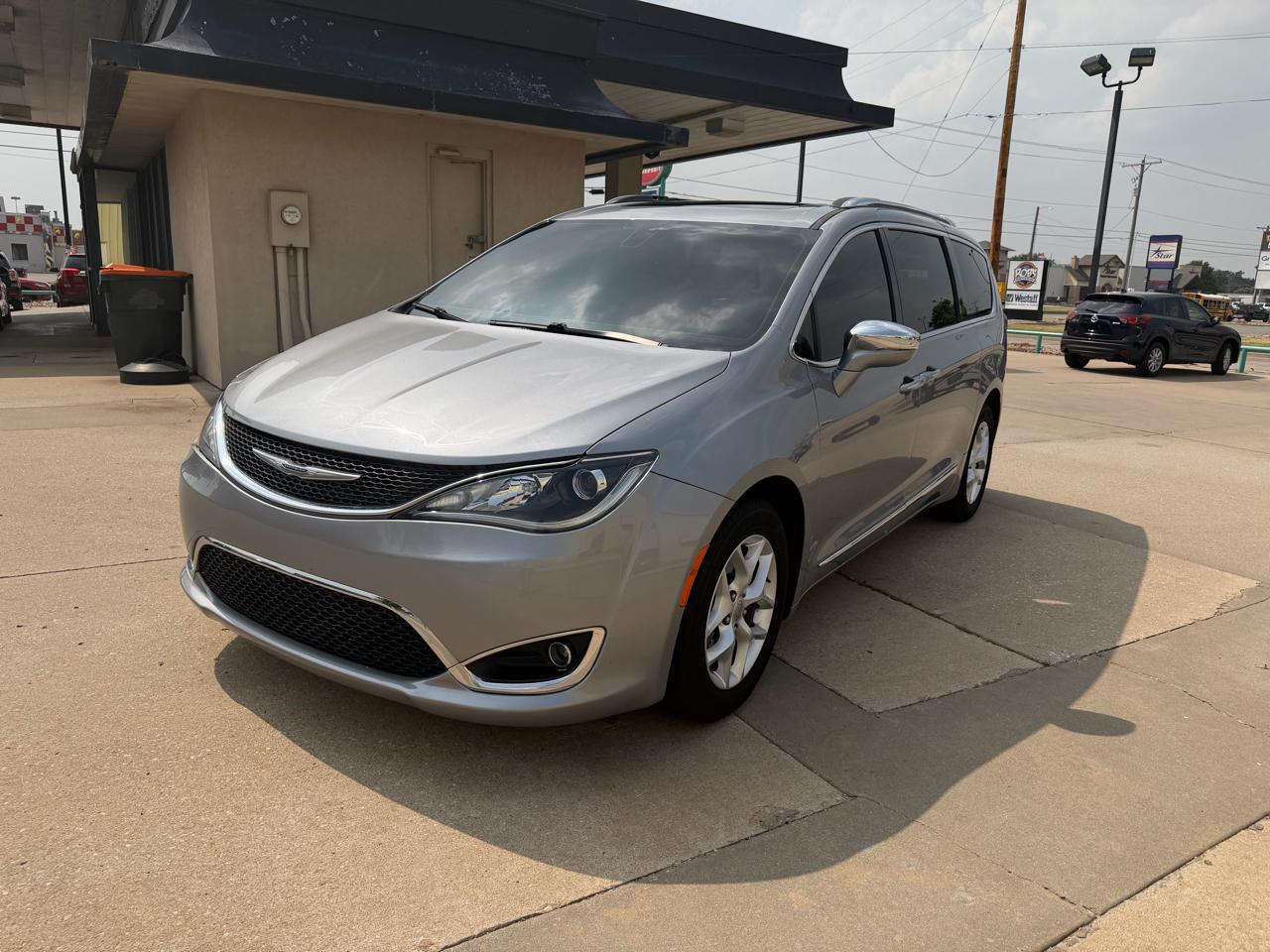 Chrysler Pacifica Limited 2020