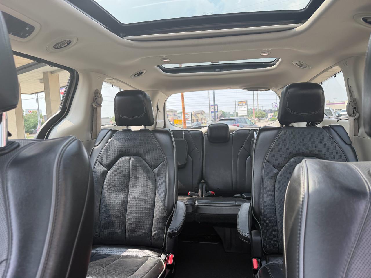 Chrysler Pacifica Limited 2020