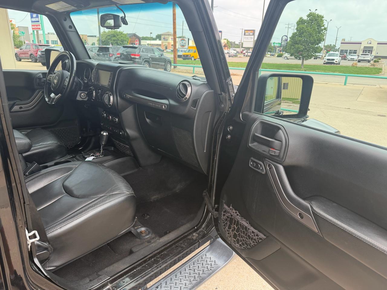 Jeep Wrangler JK Unlimited Sahara 4WD 2018