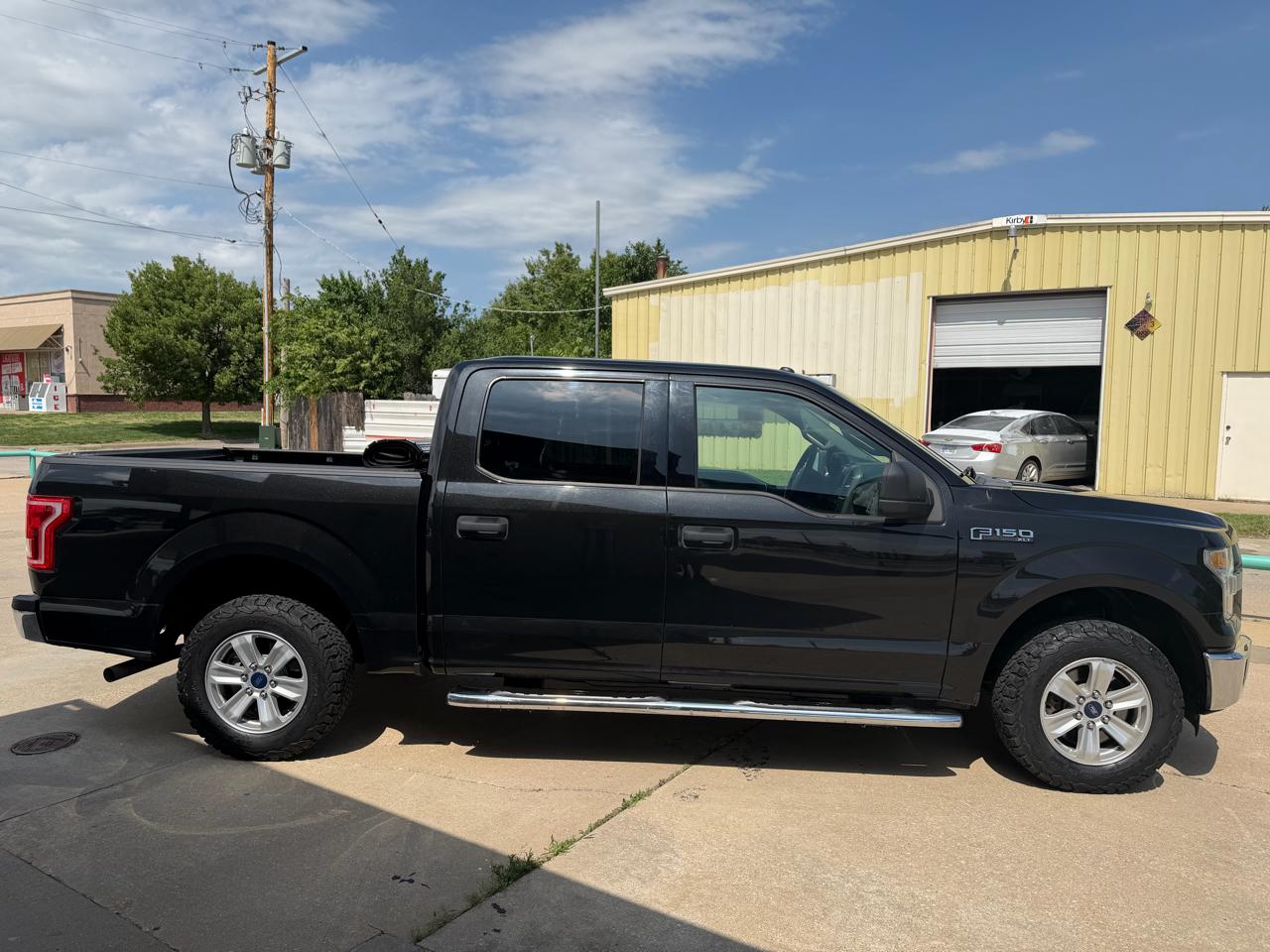Ford F-150 XLT SuperCrew 5.5-ft. Bed 2WD 2015