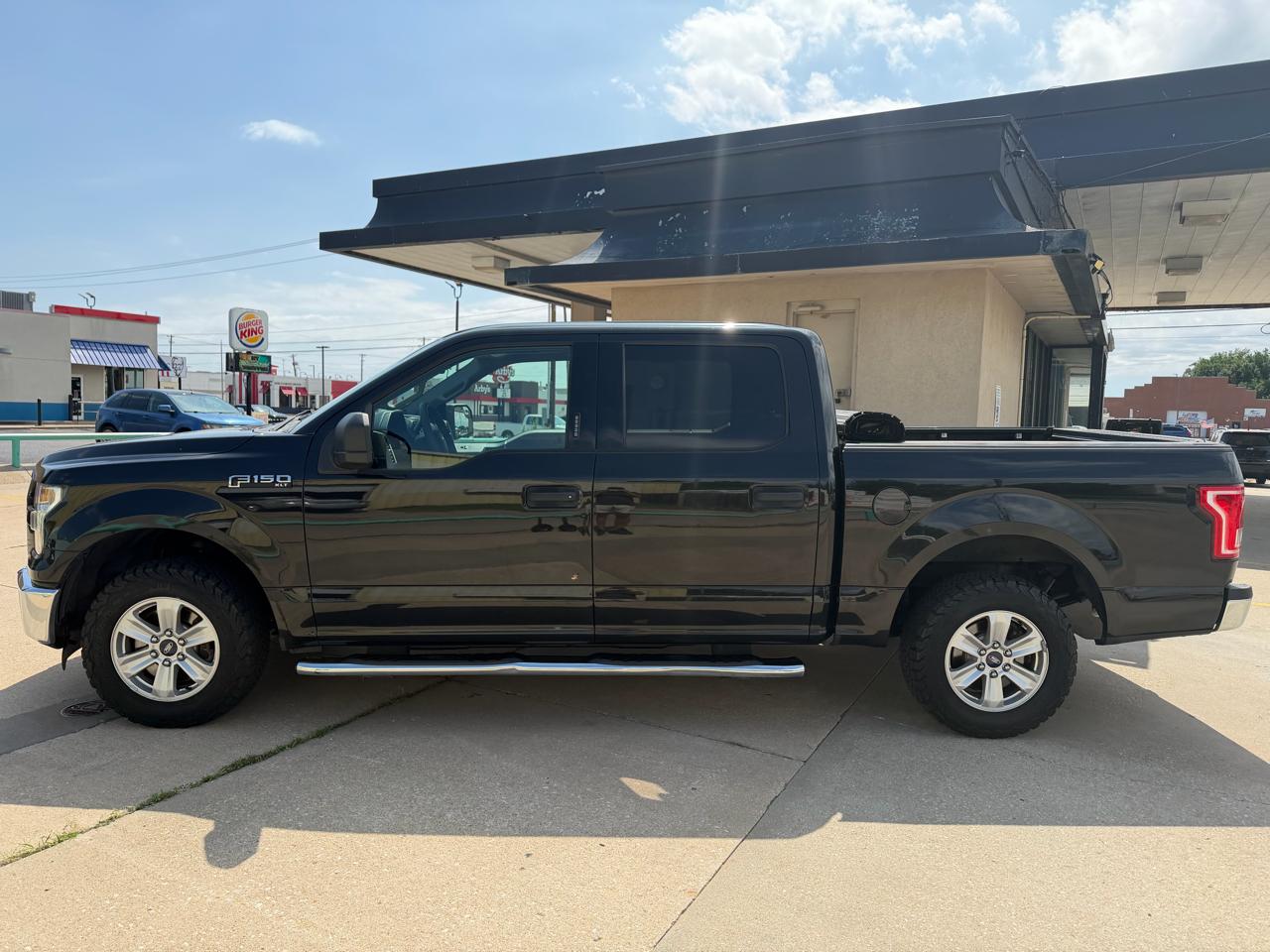 Ford F-150 XLT SuperCrew 5.5-ft. Bed 2WD 2015