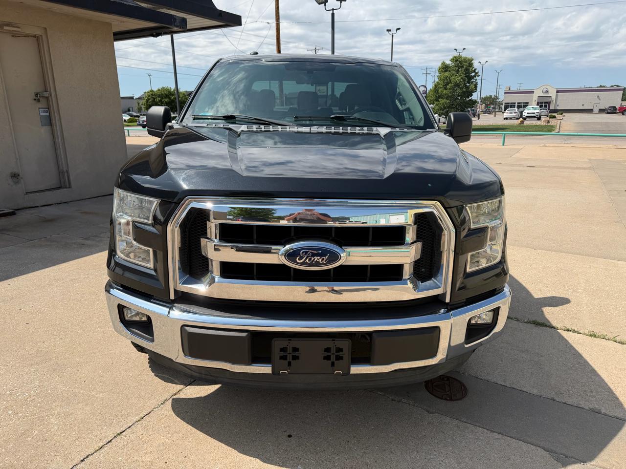 Ford F-150 XLT SuperCrew 5.5-ft. Bed 2WD 2015
