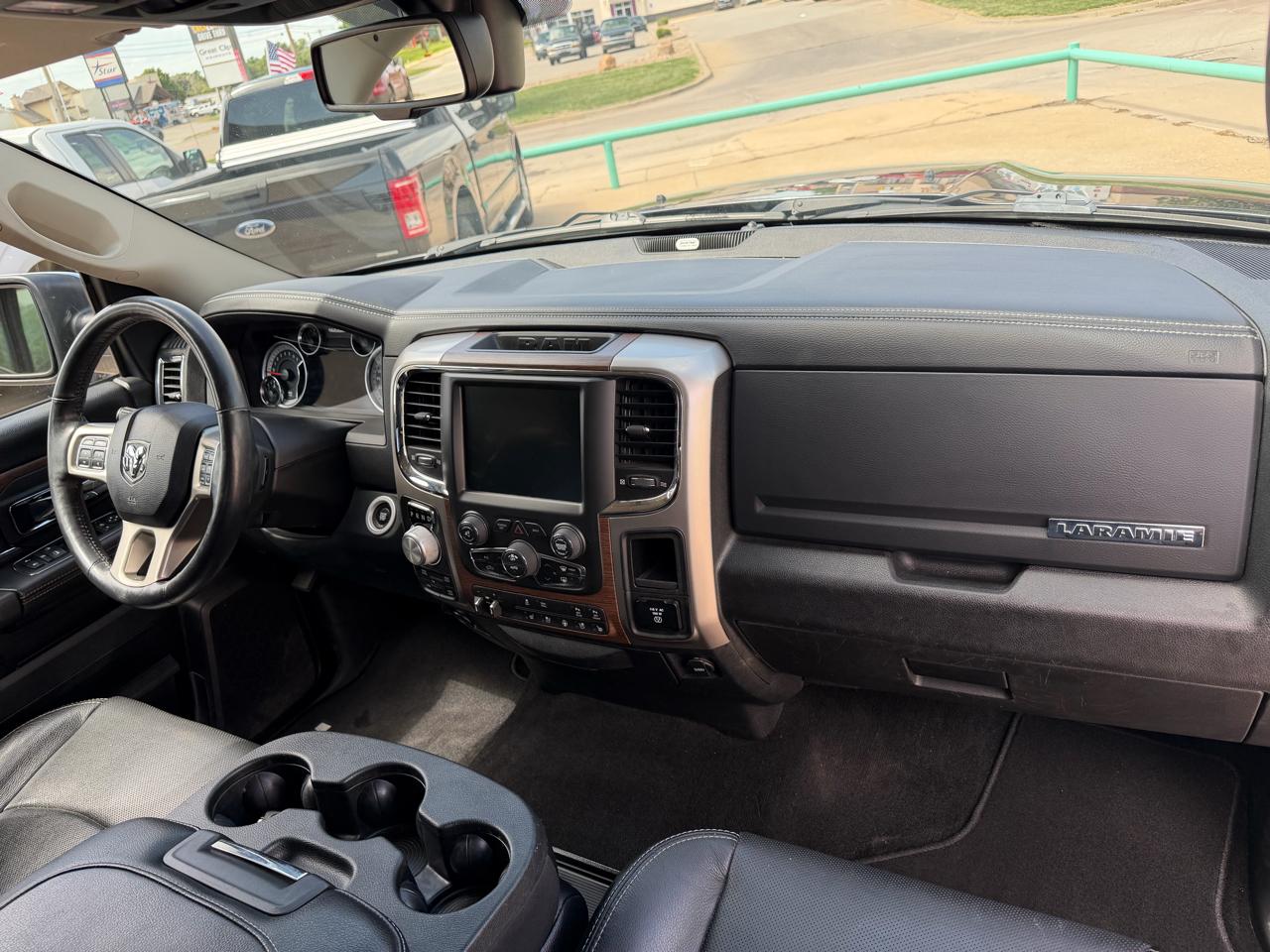 RAM 1500 Laramie Crew Cab 4WD 2017