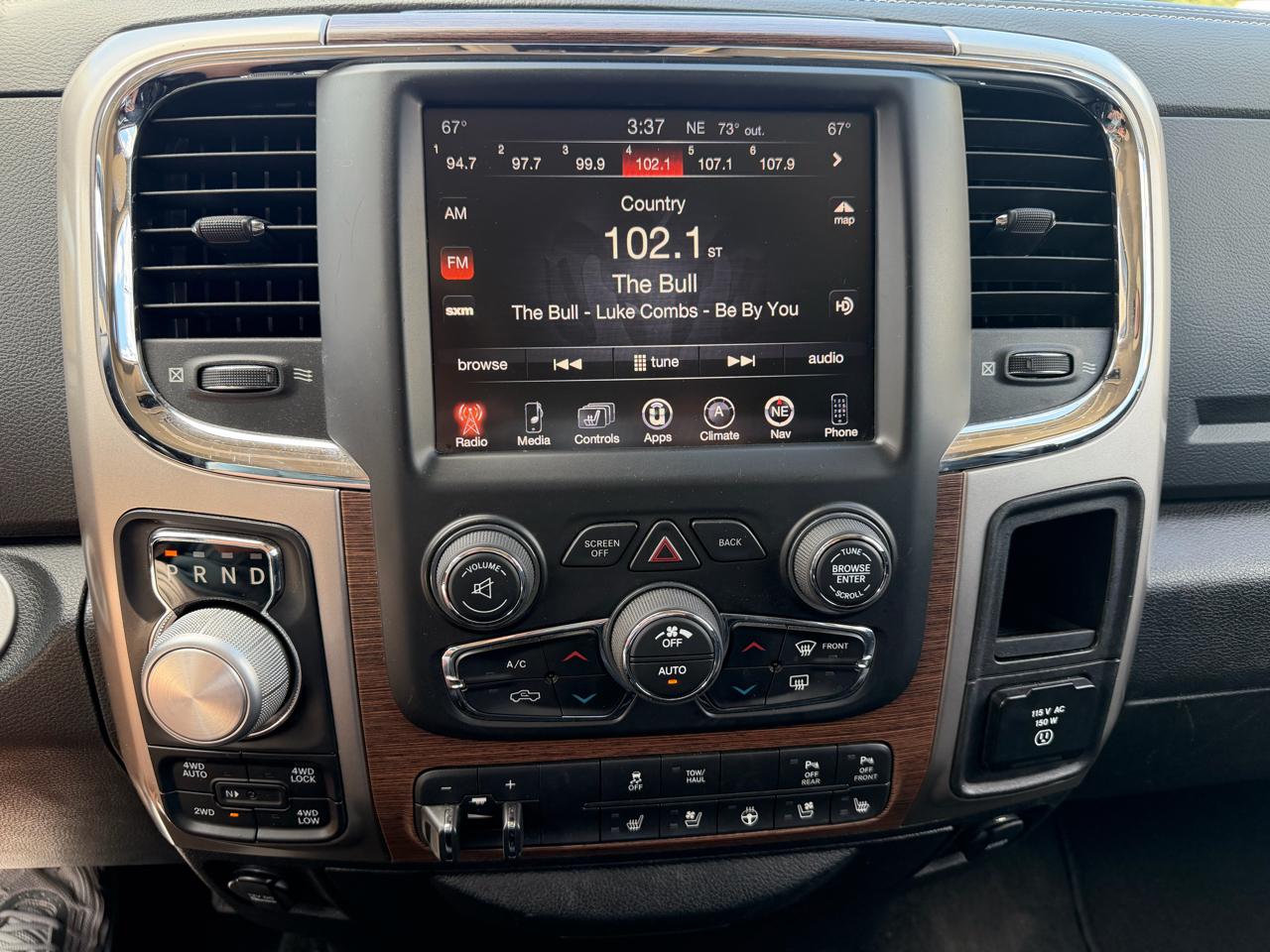 RAM 1500 Laramie Crew Cab 4WD 2017