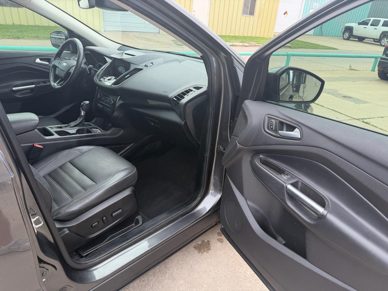 Ford Escape Titanium FWD 2018
