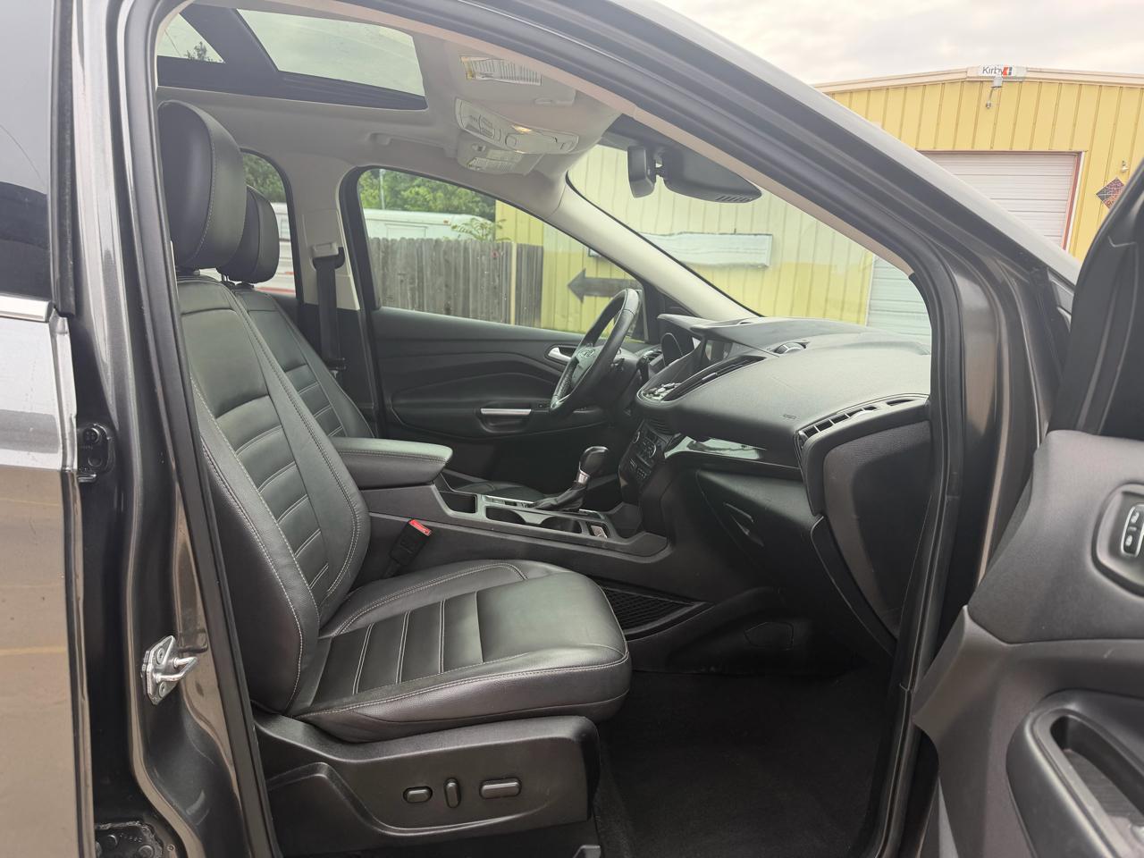 Ford Escape Titanium FWD 2018